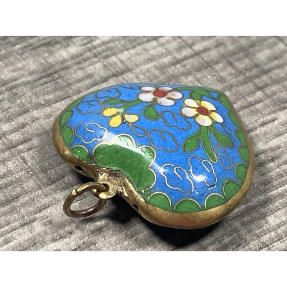 Vintage Cloisonne' Floral Flower Water Design Puffed Heart Pendant Brass - Picture 5 of 7